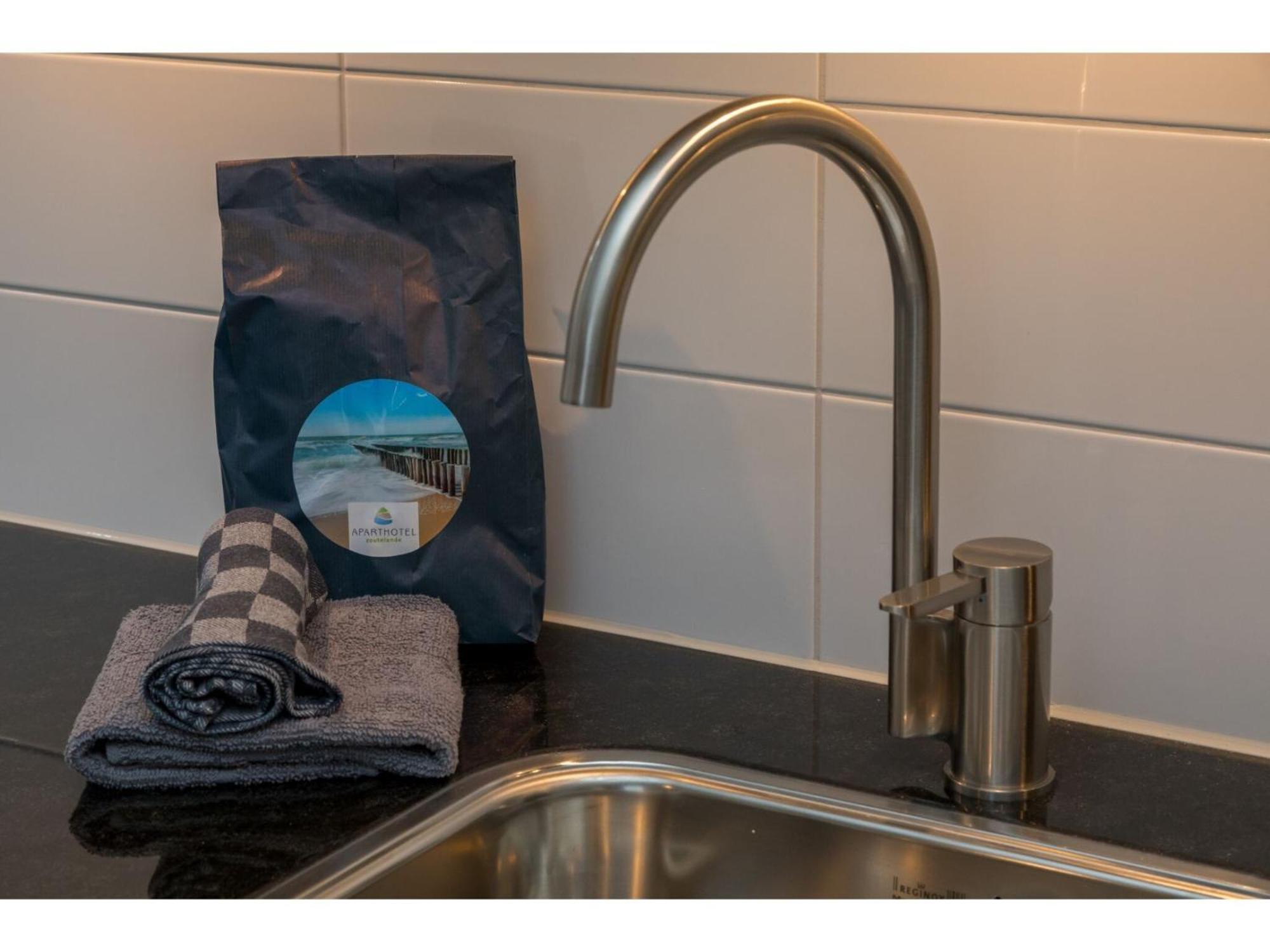 Luxurious Studio For 2 People A 1 Minute Walk From The Beach Of Zoutelande Exterior photo