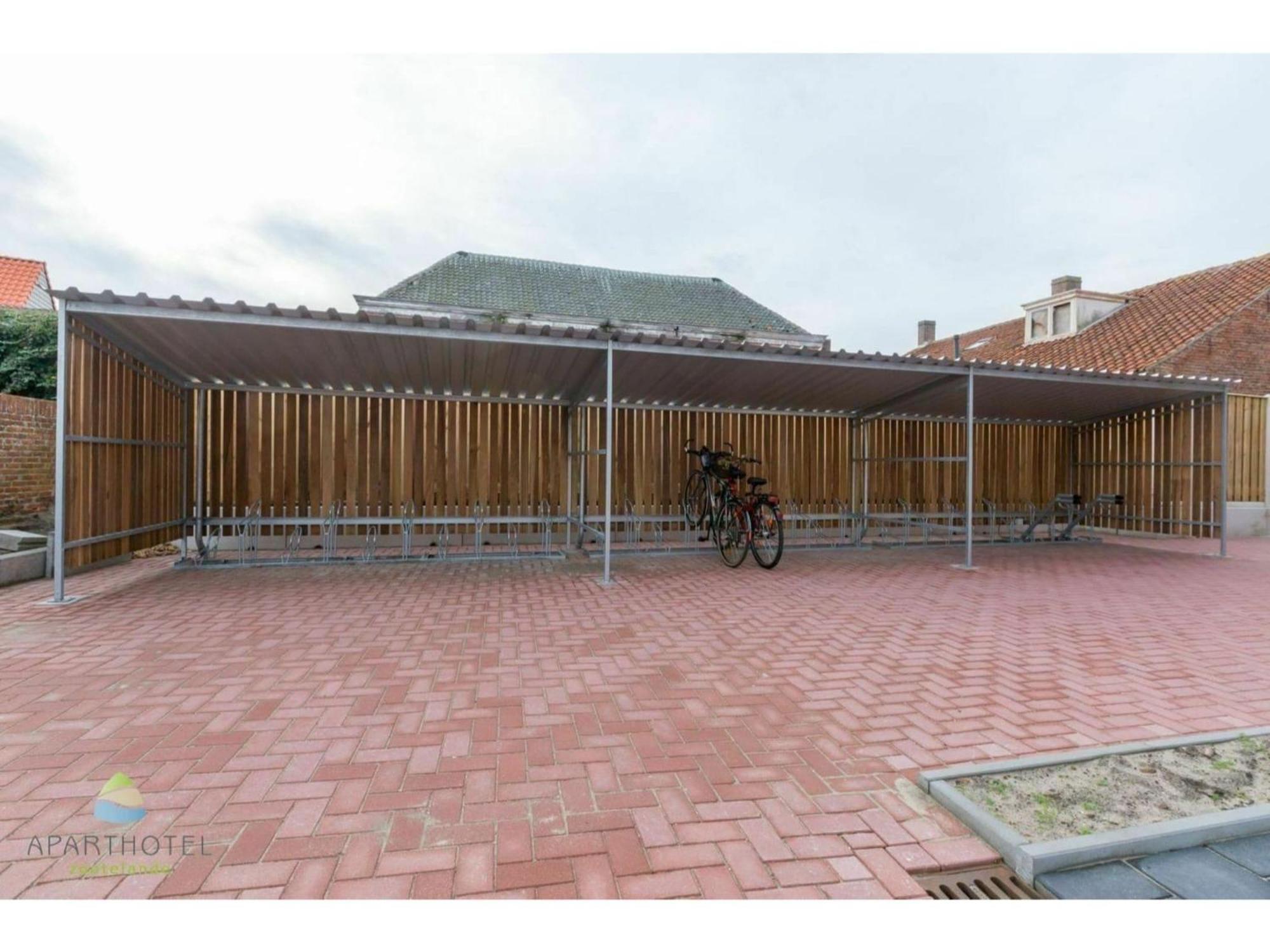 Luxurious Studio For 2 People A 1 Minute Walk From The Beach Of Zoutelande Exterior photo