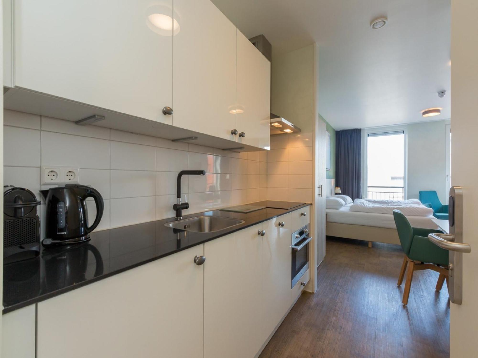 Luxurious Studio For 2 People A 1 Minute Walk From The Beach Of Zoutelande Exterior photo
