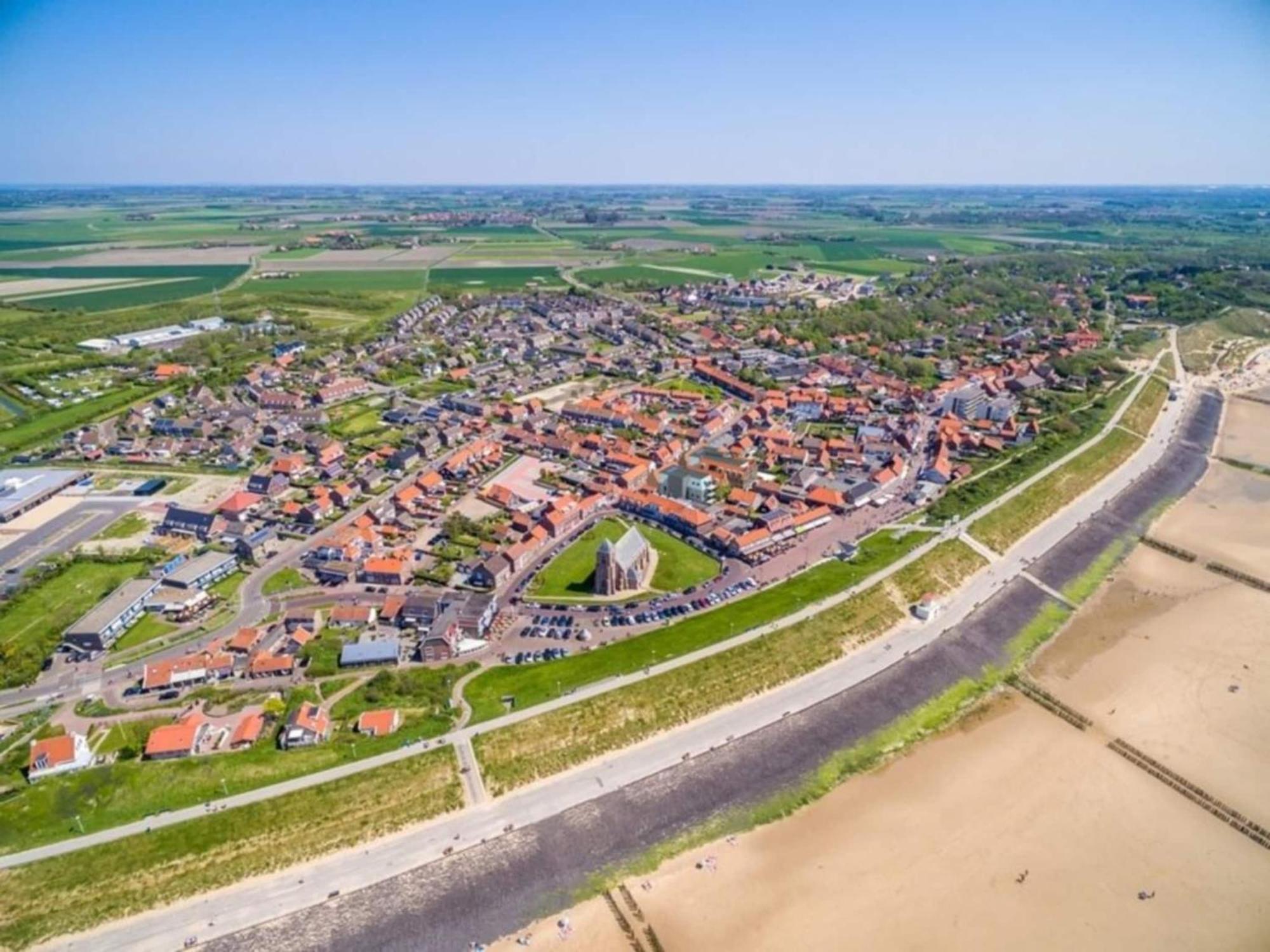 Luxurious Studio For 2 People A 1 Minute Walk From The Beach Of Zoutelande Exterior photo